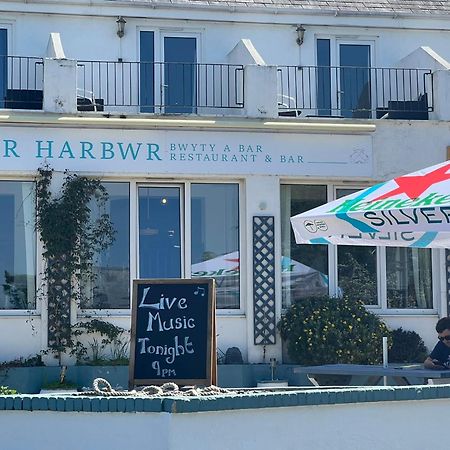 The Harbour Bar & Bistro Hotel Cemaes Bay Exterior photo